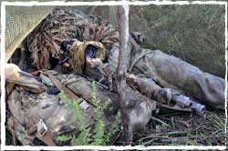 A Sniper Team Leader Course candidate with an SR98 rifle